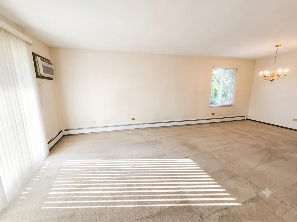 301 Gregory Street Aurora IL 60504