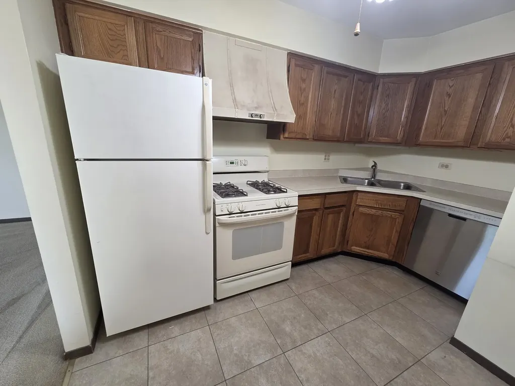 301 Gregory Street Aurora IL 60504