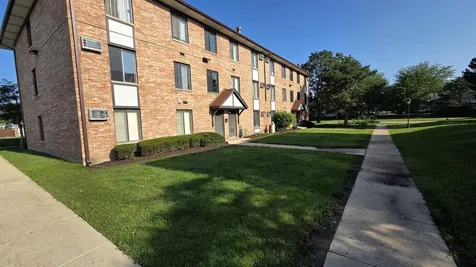 301 Gregory Street Aurora IL 60504