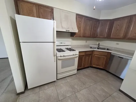301 Gregory Street Aurora IL 60504