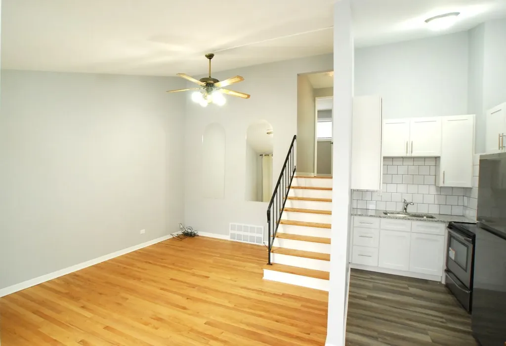 417 West Stone Avenue Addison IL 60101