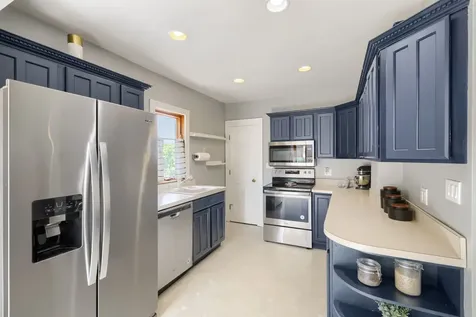 736 Arlington Avenue Des Plaines IL 60016