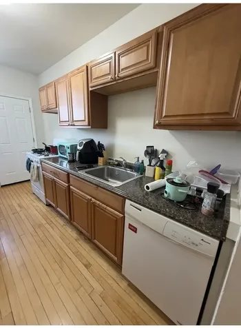 732 West Roscoe Street Chicago IL 60657