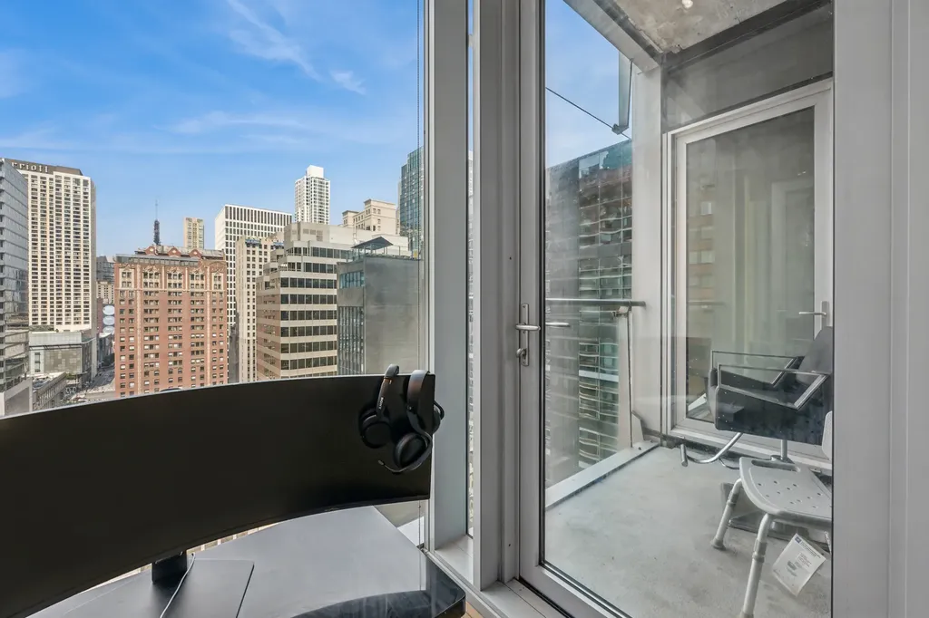 600 North Fairbanks Court Chicago IL 60611