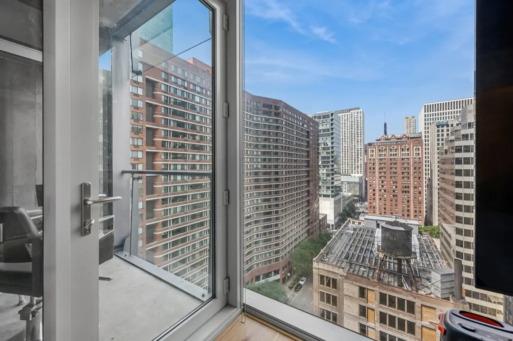 600 North Fairbanks Court Chicago IL 60611