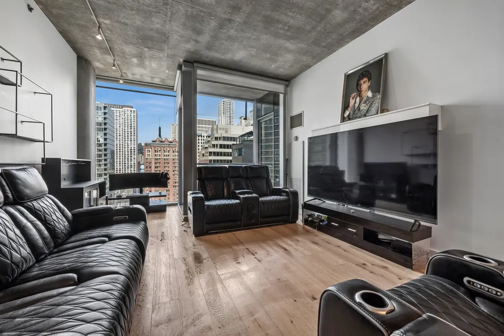 600 North Fairbanks Court Chicago IL 60611