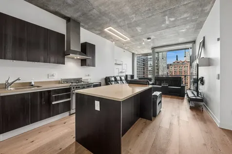 600 North Fairbanks Court Chicago IL 60611
