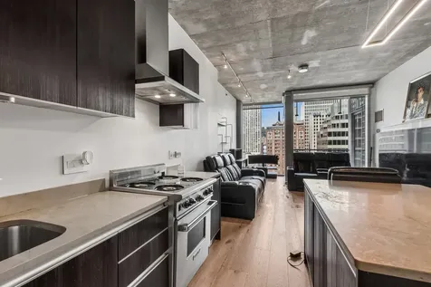 600 North Fairbanks Court Chicago IL 60611