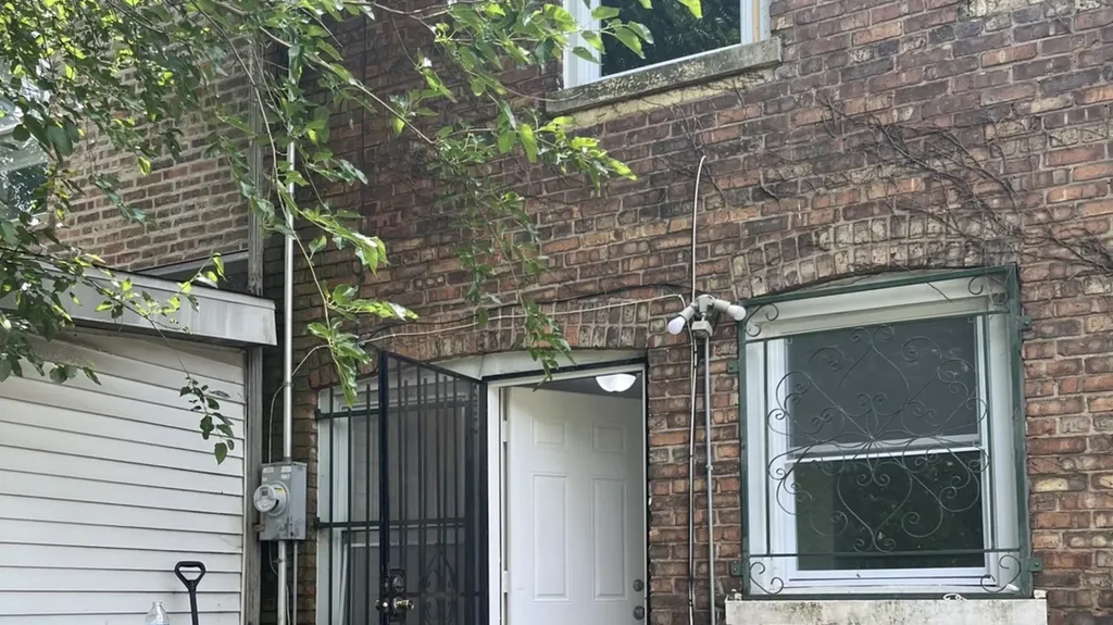 650 East 105th Place Chicago IL 60628