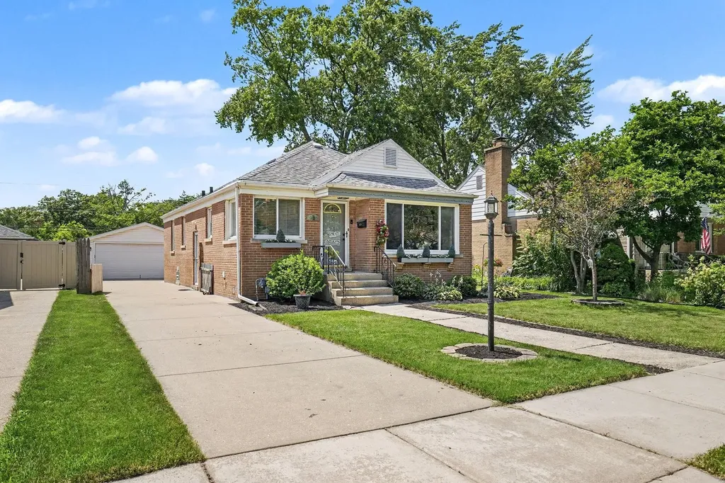 18424 Homewood Avenue Homewood IL 60430