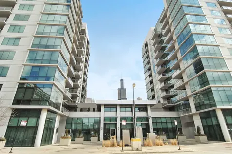 123 South Green Street Chicago IL 60607