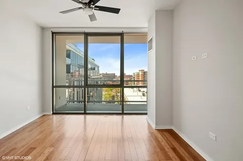 123 South Green Street Chicago IL 60607