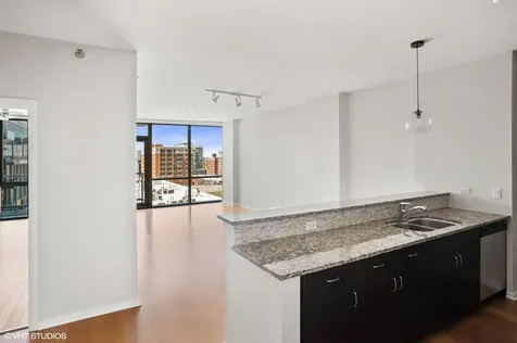 123 South Green Street Chicago IL 60607