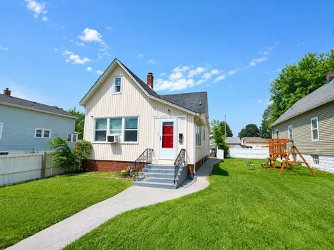 1729 Jackson Street North Chicago IL 60064