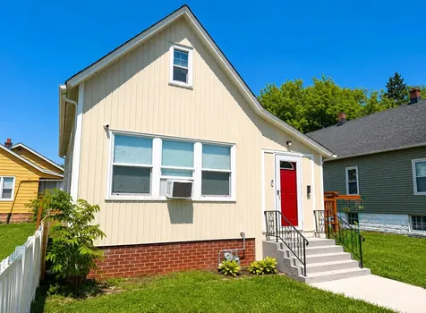 1729 Jackson Street North Chicago IL 60064