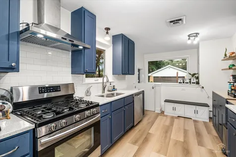3521 Forest Avenue Wilmette IL 60091