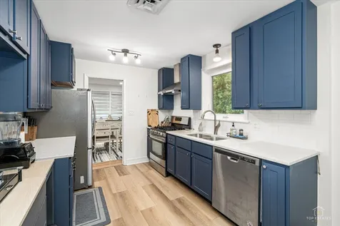 3521 Forest Avenue Wilmette IL 60091
