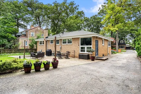 3521 Forest Avenue Wilmette IL 60091