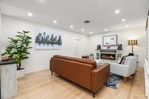 3521 Forest Avenue Wilmette IL 60091
