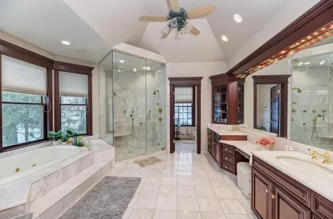 1499 Sheridan Road Highland Park IL 60035