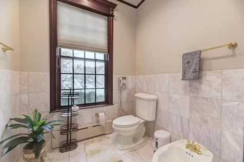 1499 Sheridan Road Highland Park IL 60035