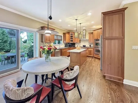 676 Deerpath Drive Deerfield IL 60015
