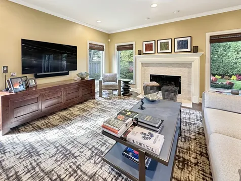 676 Deerpath Drive Deerfield IL 60015