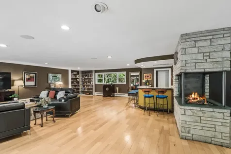 546 Timber Lane Lake Forest IL 60045