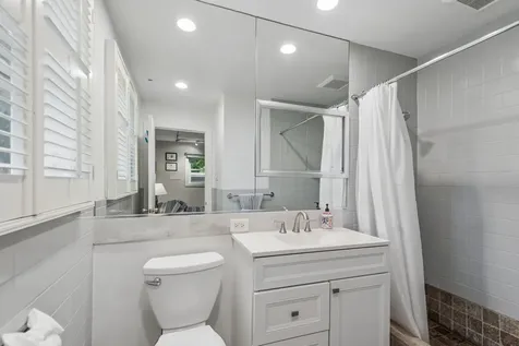 546 Timber Lane Lake Forest IL 60045