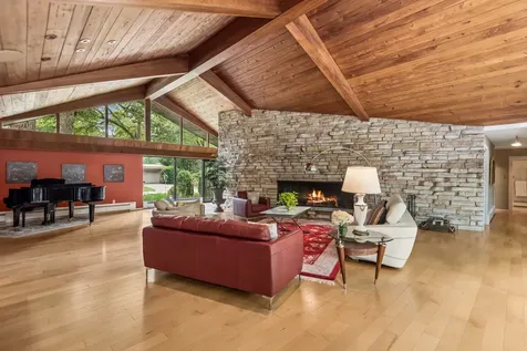 546 Timber Lane Lake Forest IL 60045