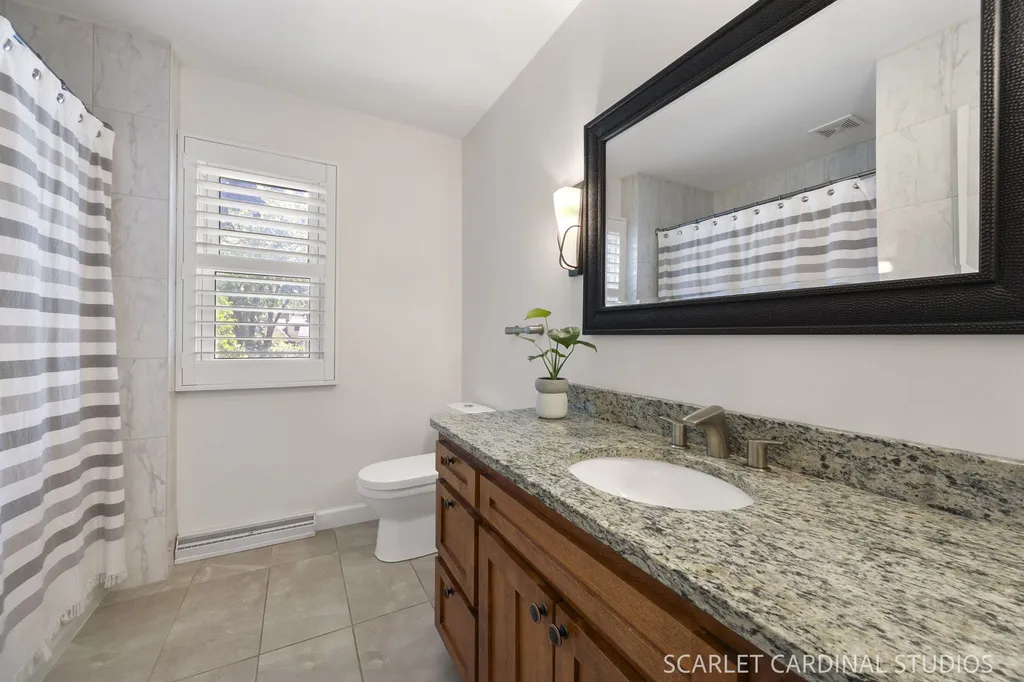 1544 Clyde Drive Naperville IL 60565