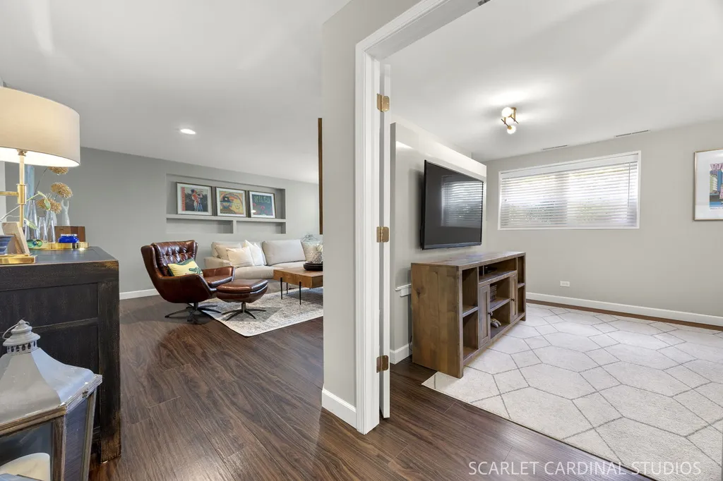 1544 Clyde Drive Naperville IL 60565