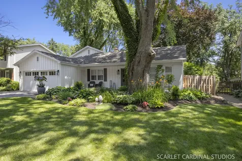 1544 Clyde Drive Naperville IL 60565