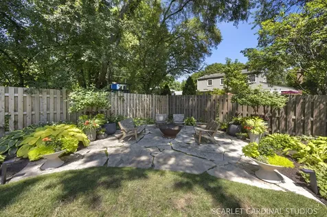 1544 Clyde Drive Naperville IL 60565