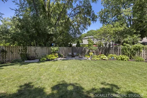 1544 Clyde Drive Naperville IL 60565