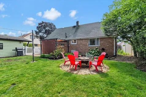 8901 Southfield Drive Bridgeview IL 60455