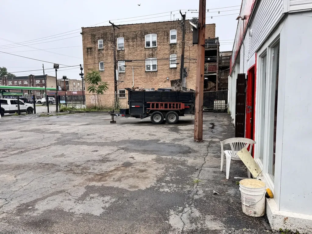 1218 North Pulaski Road Chicago IL 60651