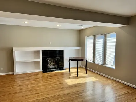 5928 South Prairie Street Chicago IL 60637