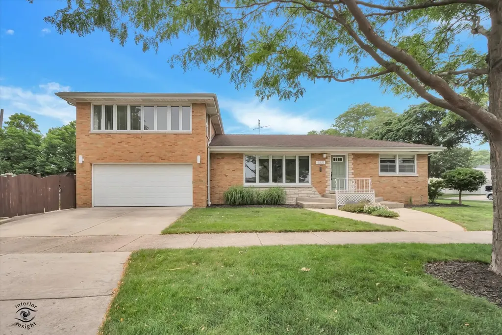 7621 West Main Street W Niles IL 60714