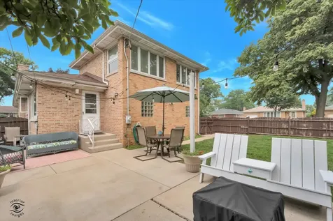 7621 West Main Street W Niles IL 60714