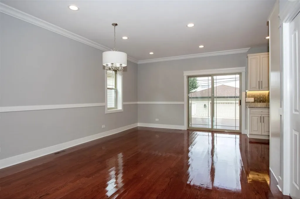 2432 North Neva Avenue Chicago IL 60707