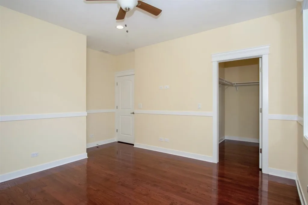 2432 North Neva Avenue Chicago IL 60707