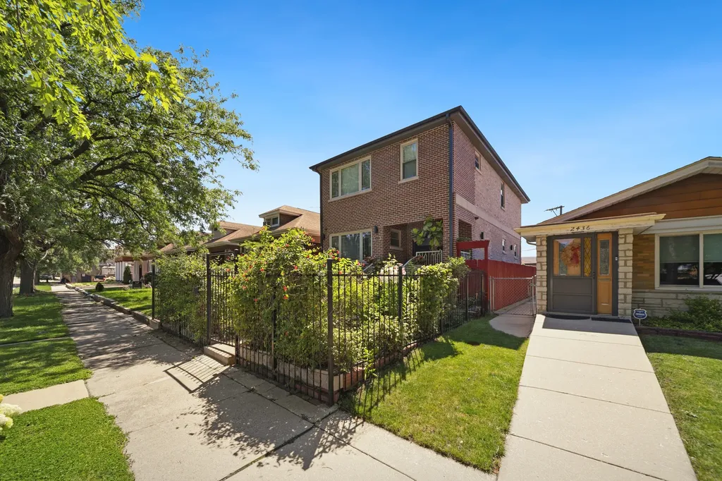 2432 North Neva Avenue Chicago IL 60707