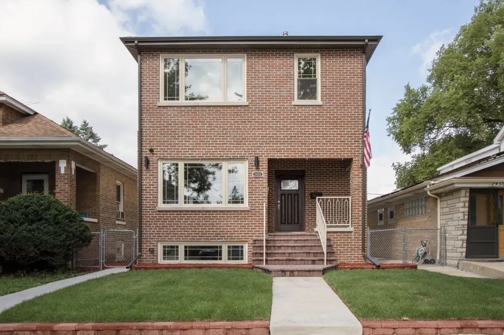 2432 North Neva Avenue Chicago IL 60707