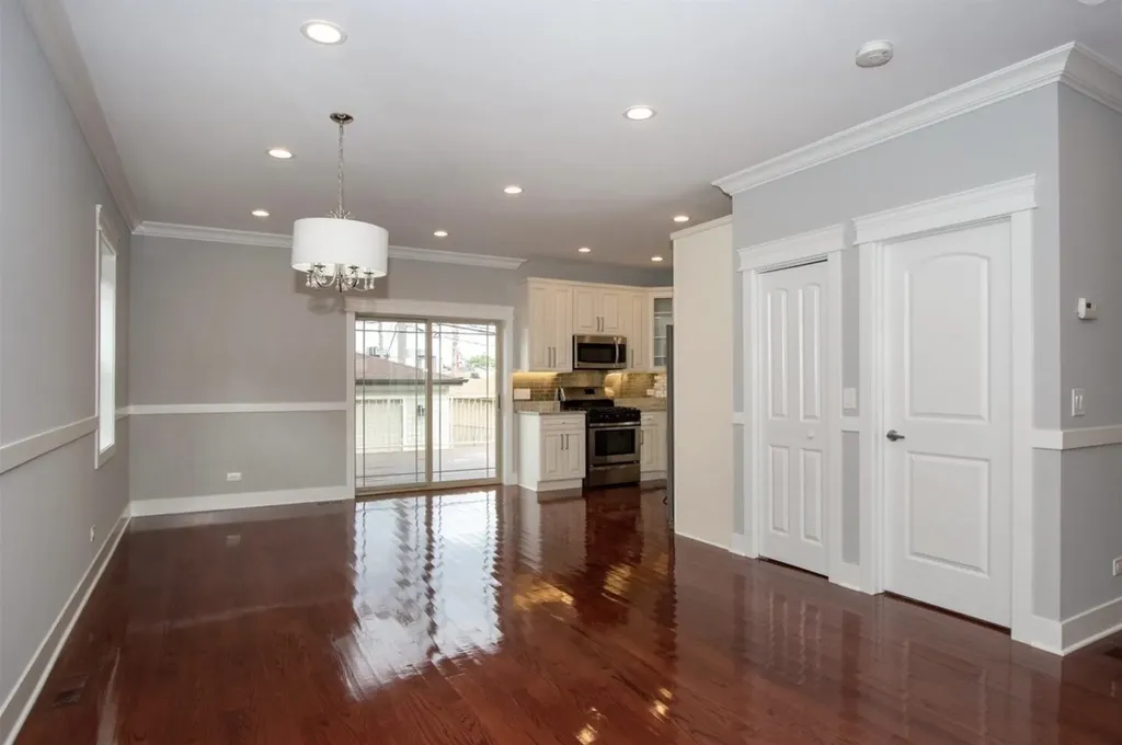2432 North Neva Avenue Chicago IL 60707