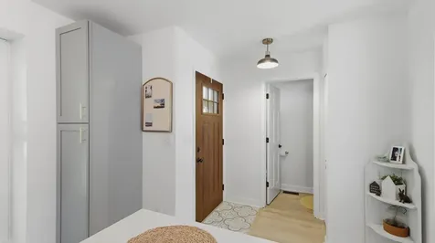 916 Britta Lane Geneva IL 60134