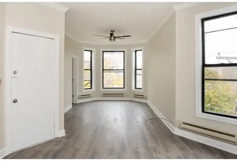 2909 North Mildred Avenue Chicago IL 60657
