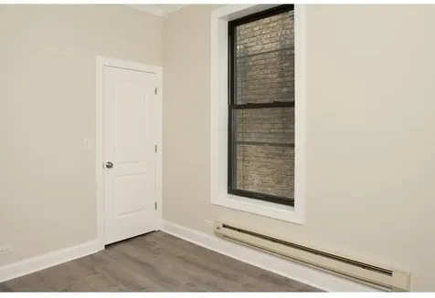 2909 North Mildred Avenue Chicago IL 60657