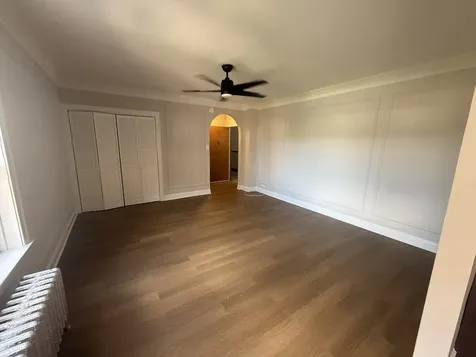 6748 North Ashland Avenue Chicago IL 60626