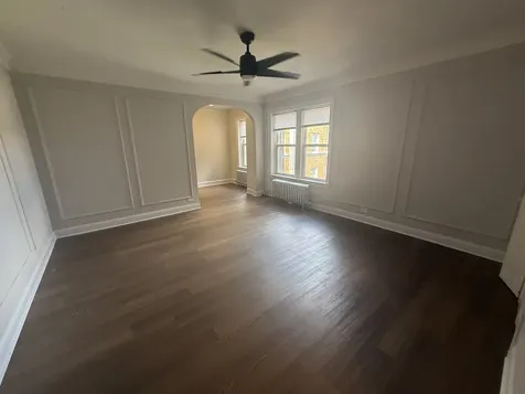 6748 North Ashland Avenue Chicago IL 60626